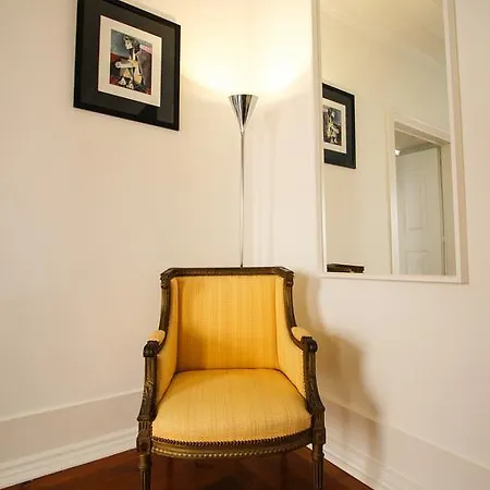 Beautiful In Largo Do Rato Apartment *